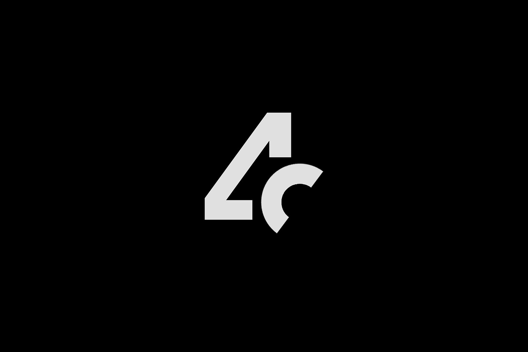 4Student symbol in white on black
