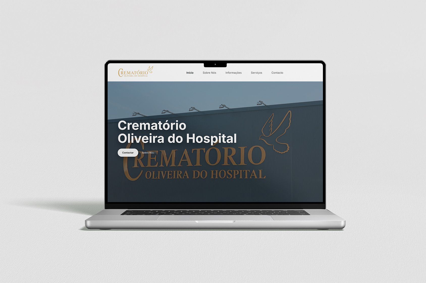 Crematório Oliveira do Hospital website on a laptop